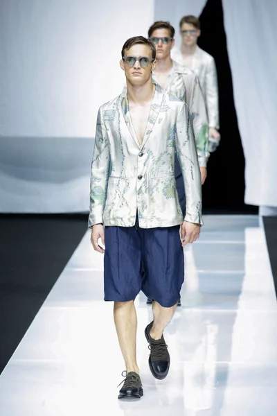 Look 70